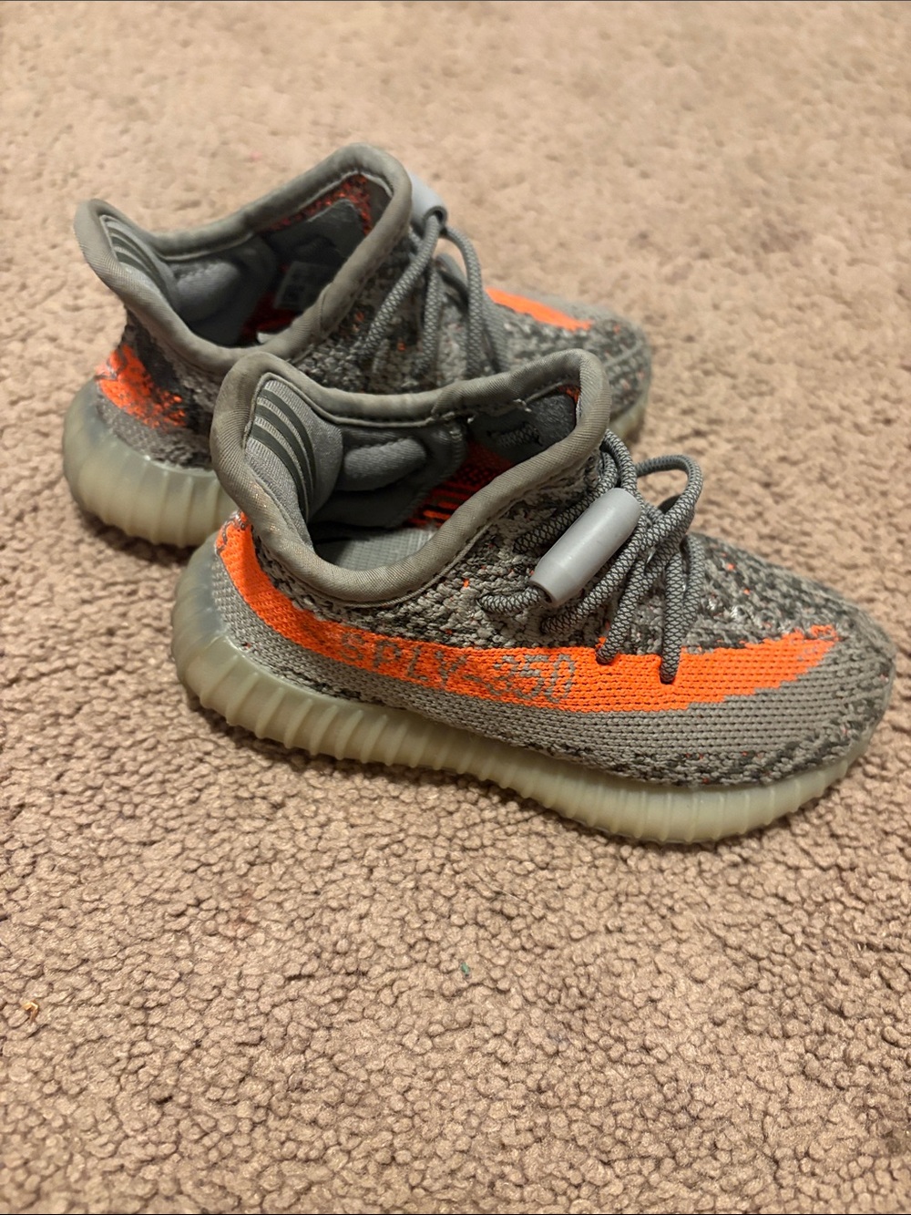 Yeezy/adidas Kids Gray and Orange Low-Top Knit Sneakers
